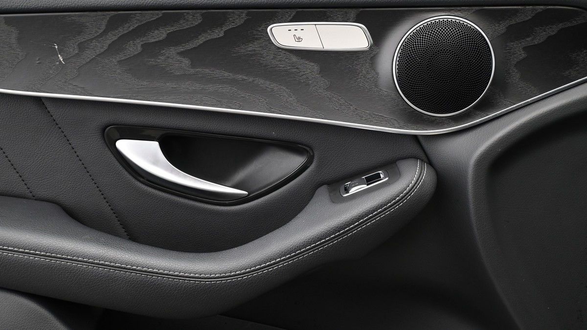 Mercedes-Benz GLC Image 13
