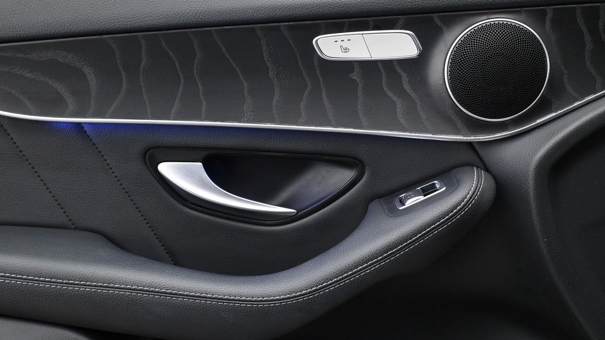 Mercedes-Benz GLC Image 13