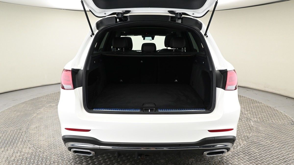 Mercedes-Benz GLC Image 10