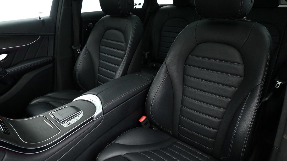 Mercedes-Benz GLC Image 4