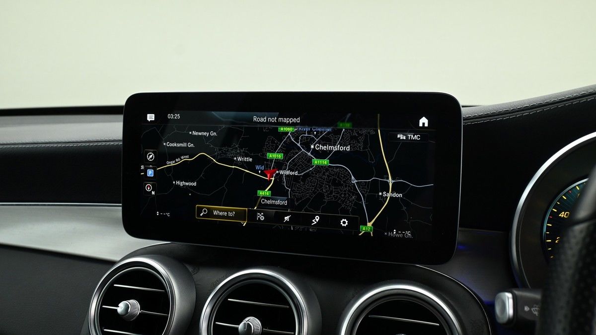 Mercedes-Benz GLC Image 10