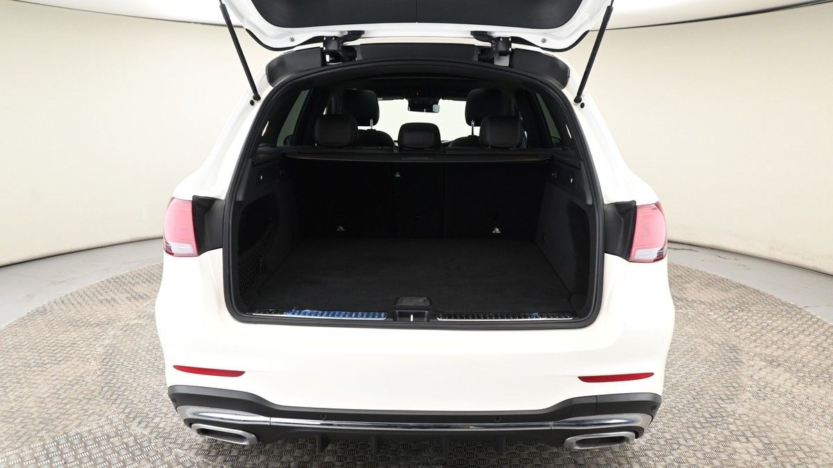 Mercedes-Benz GLC Image 10