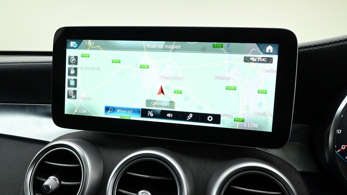 Mercedes-Benz GLC Image 11