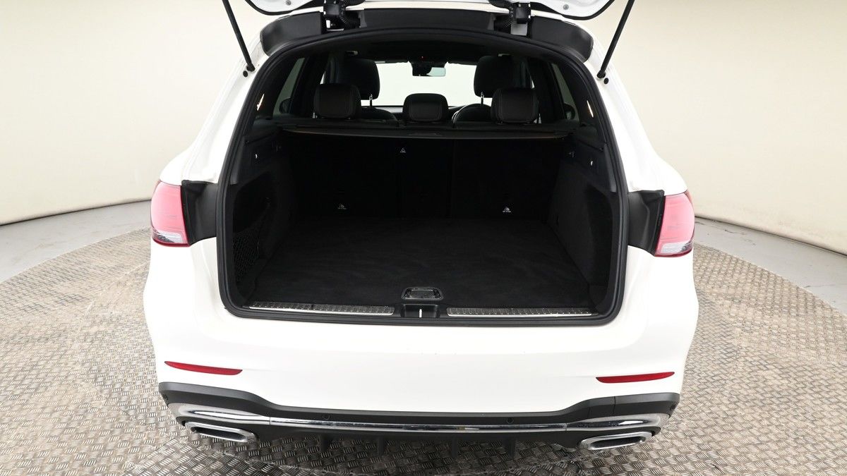 Mercedes-Benz GLC Image 10