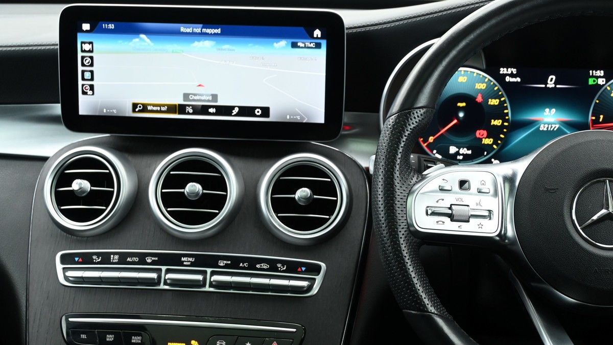 Mercedes-Benz GLC Image 15