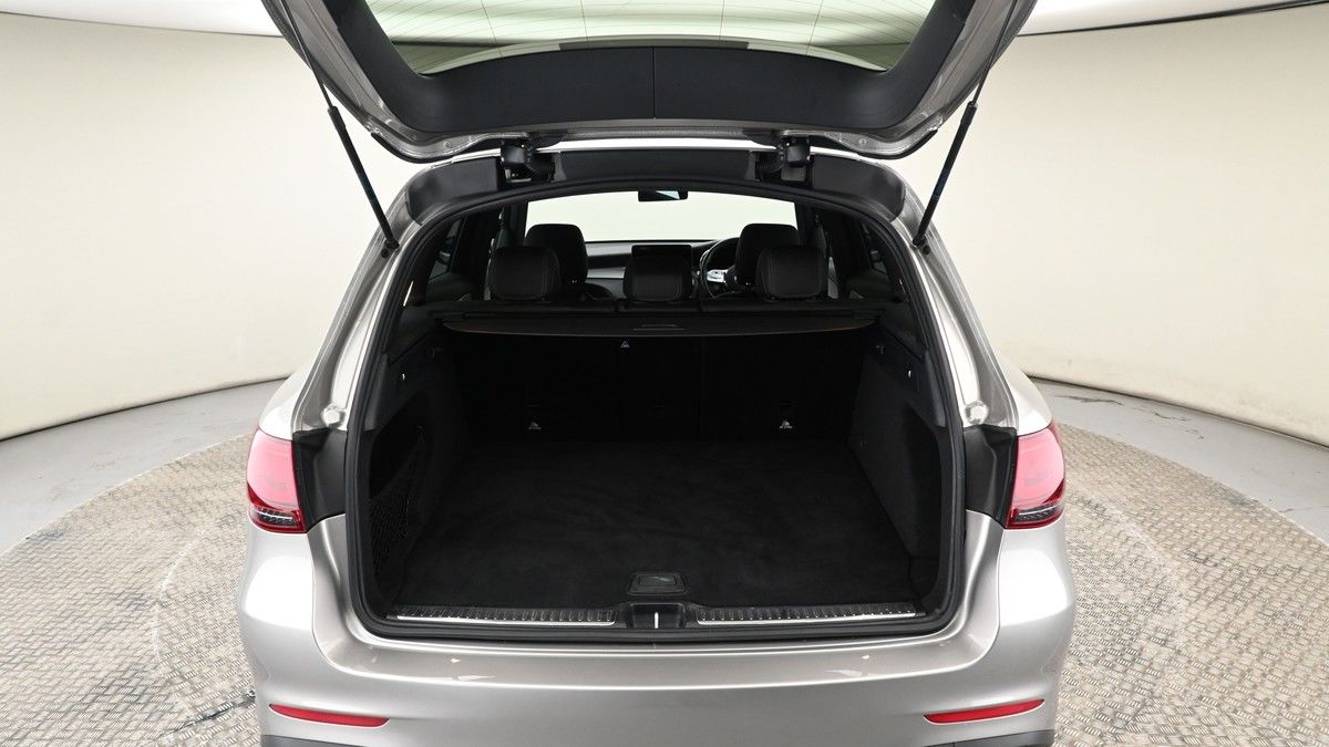 Mercedes-Benz GLC Image 9