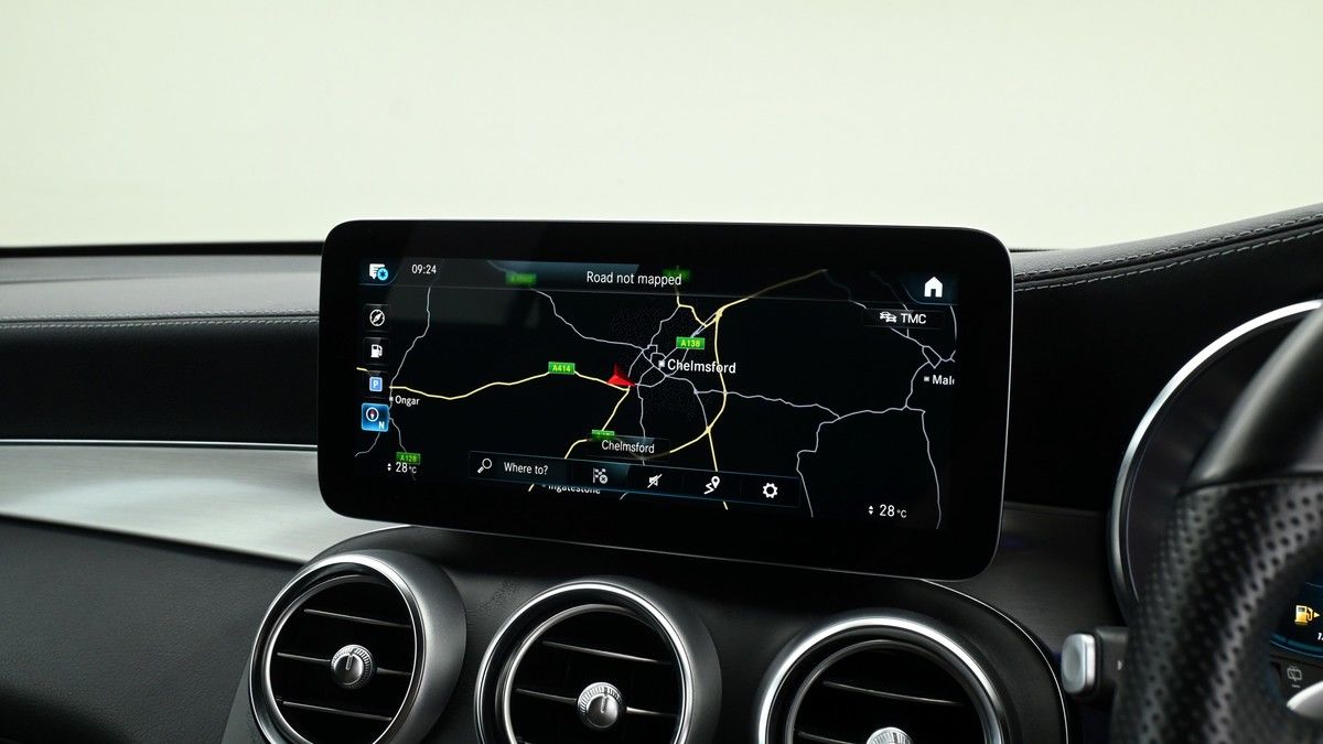 Mercedes-Benz GLC Image 10