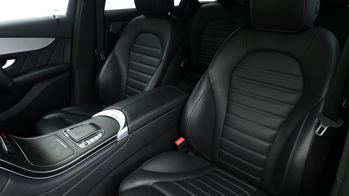 Mercedes-Benz GLC Image 3