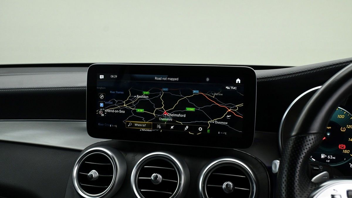 Mercedes-Benz GLC Image 10