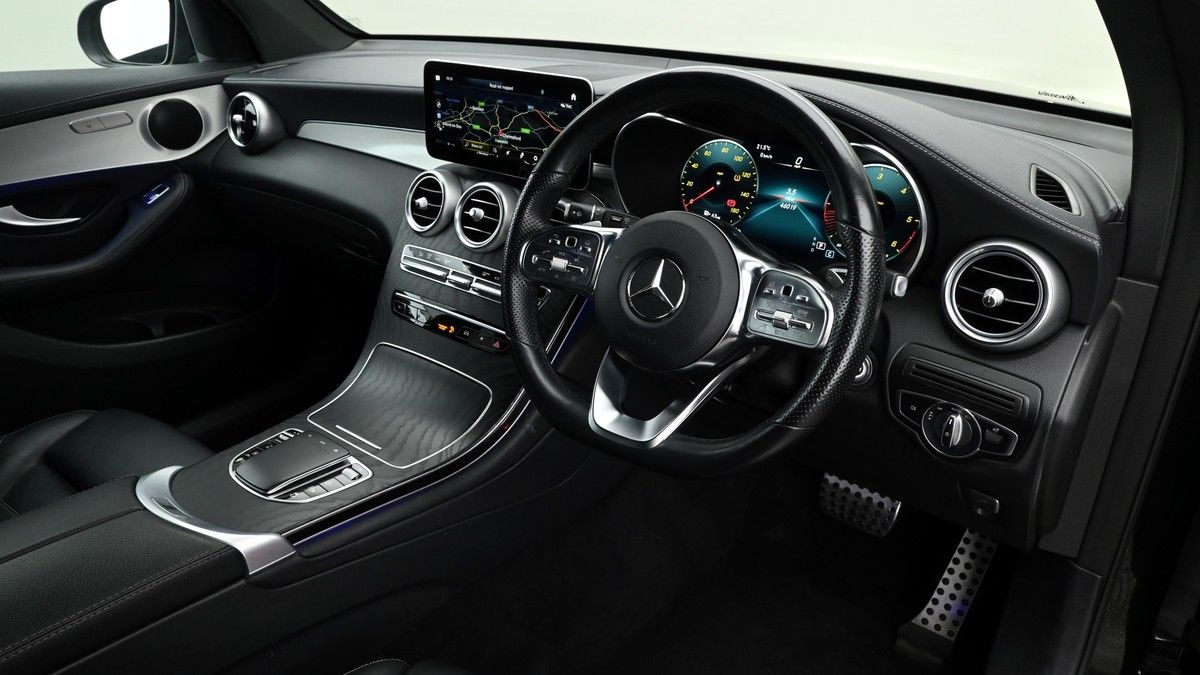 Mercedes-Benz GLC Image 2
