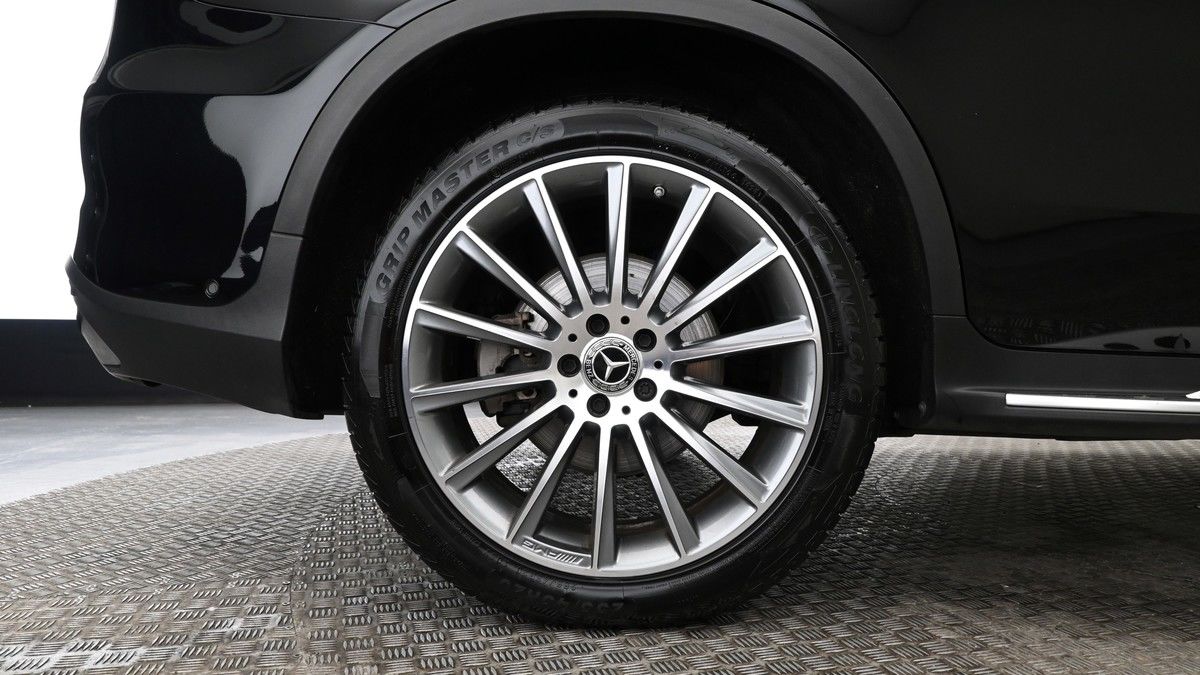 Mercedes-Benz GLC Image 8