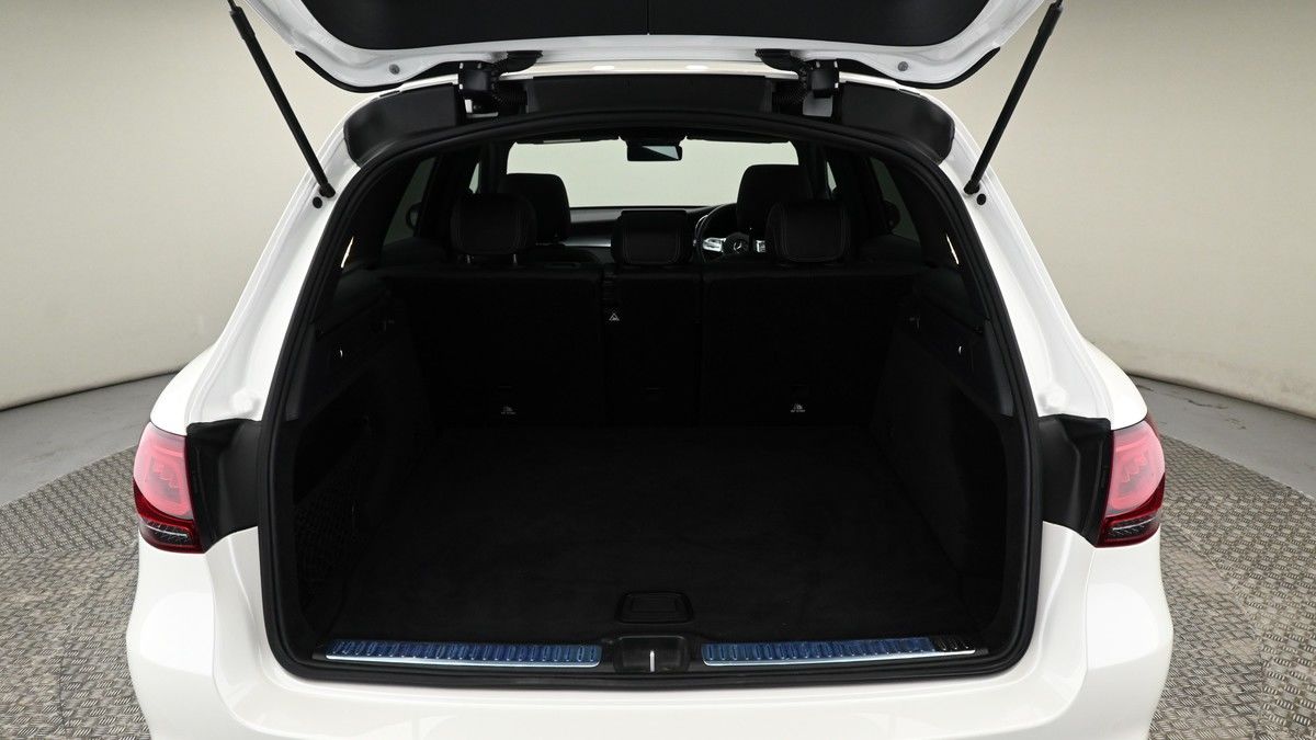 Mercedes-Benz GLC Image 10