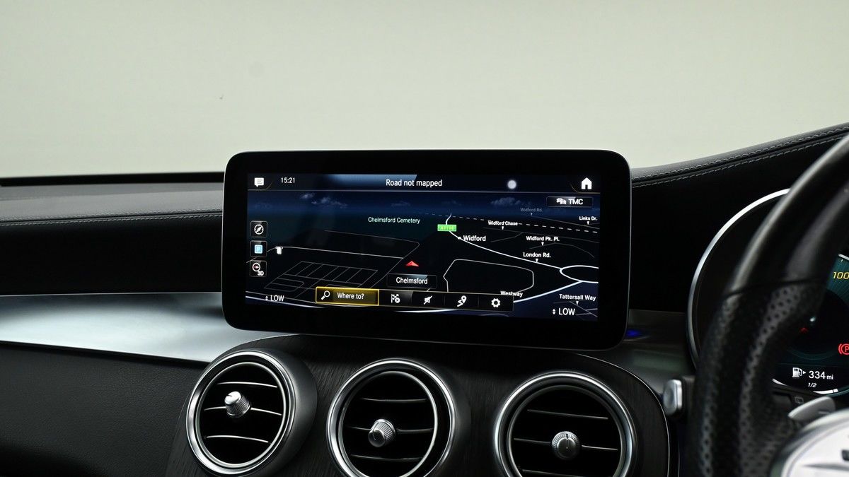 Mercedes-Benz GLC Image 11