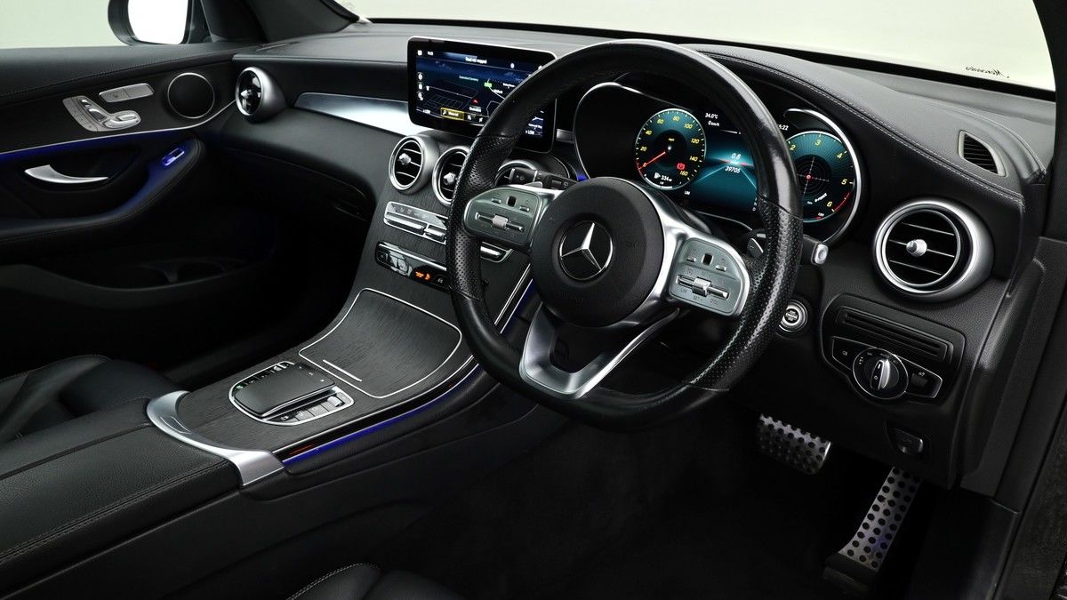 Mercedes-Benz GLC Image 3