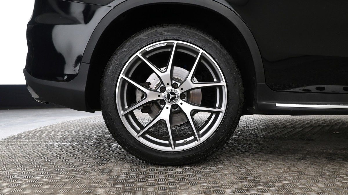 Mercedes-Benz GLC Image 9