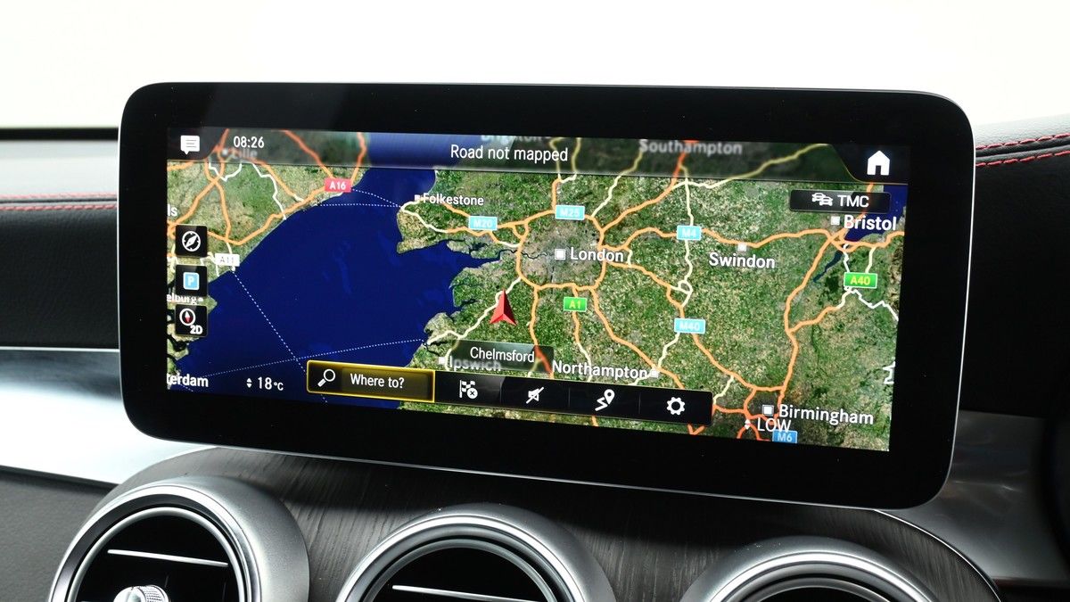 Mercedes-Benz GLC Image 11