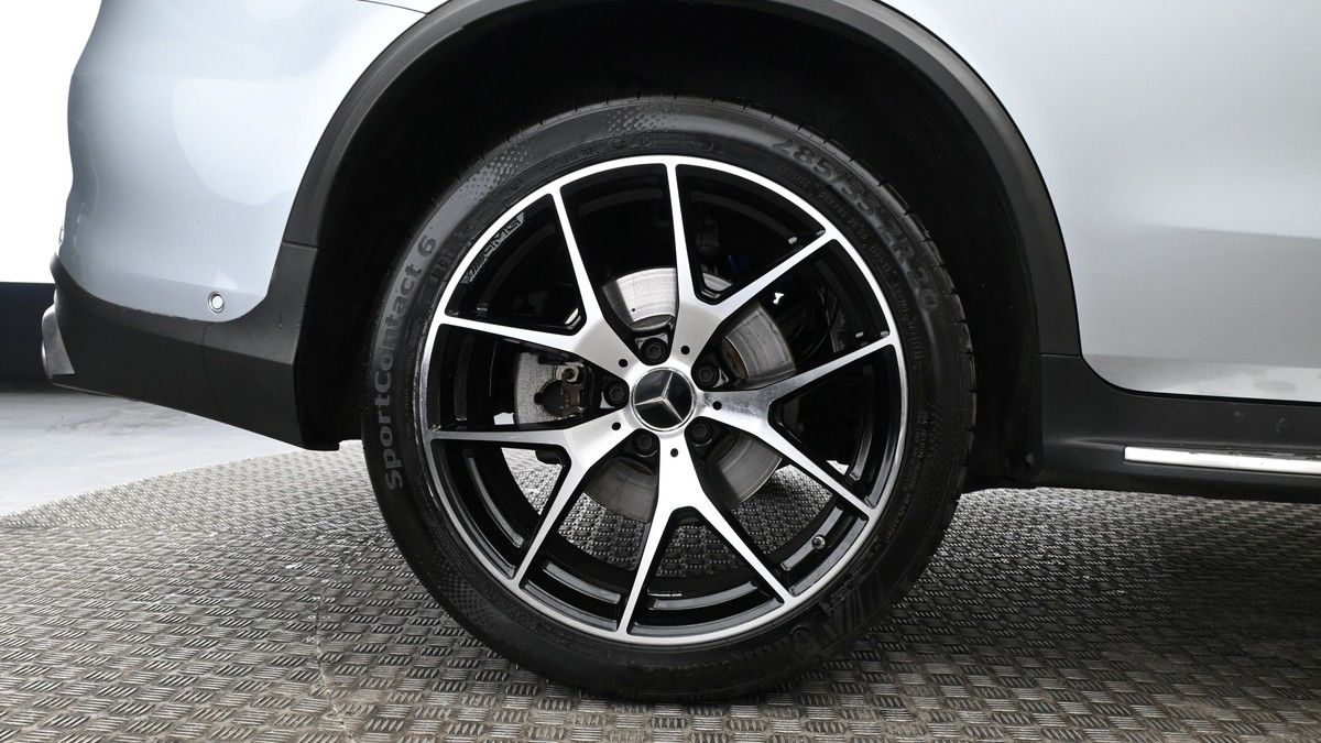 Mercedes-Benz GLC Image 9