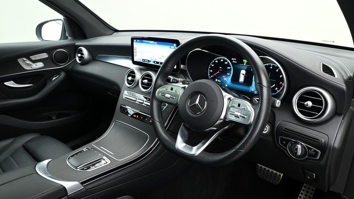 Mercedes-Benz GLC Image 3