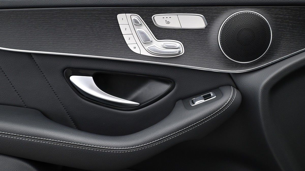 Mercedes-Benz GLC Image 13