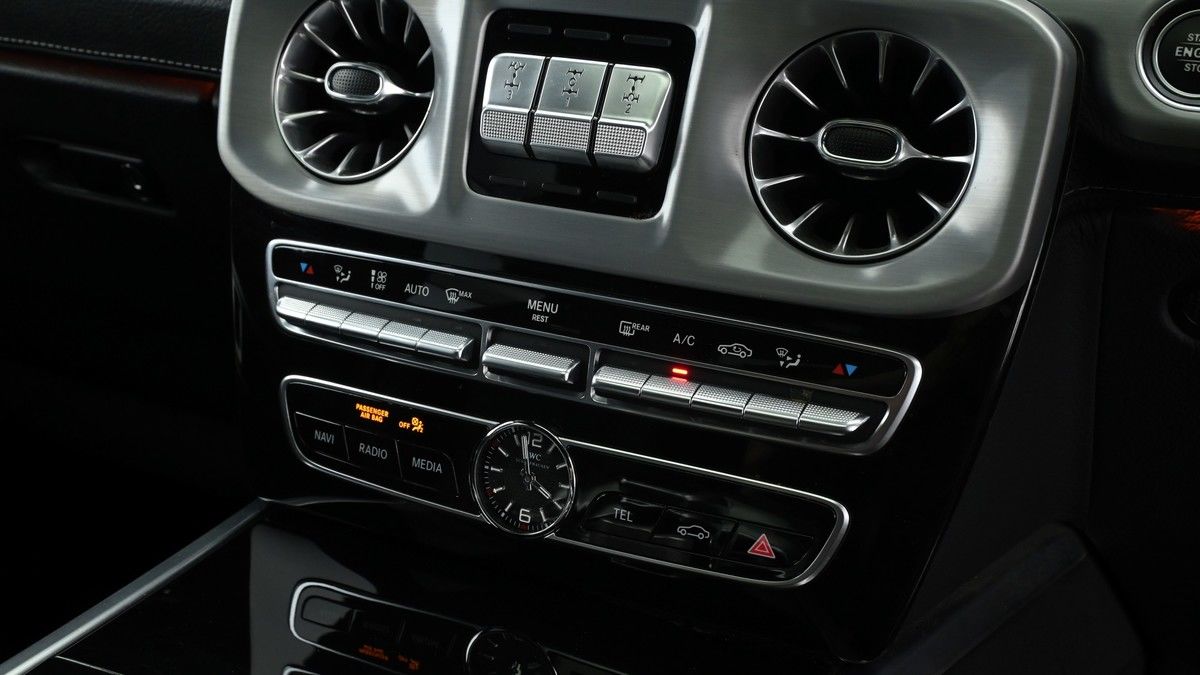 Mercedes-Benz G Class Image 17