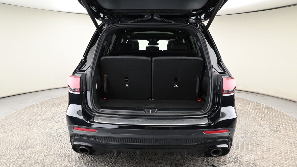 Mercedes-Benz GLB Image 10