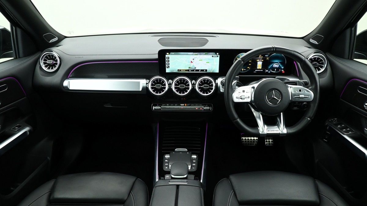 Mercedes-Benz GLB Image 14