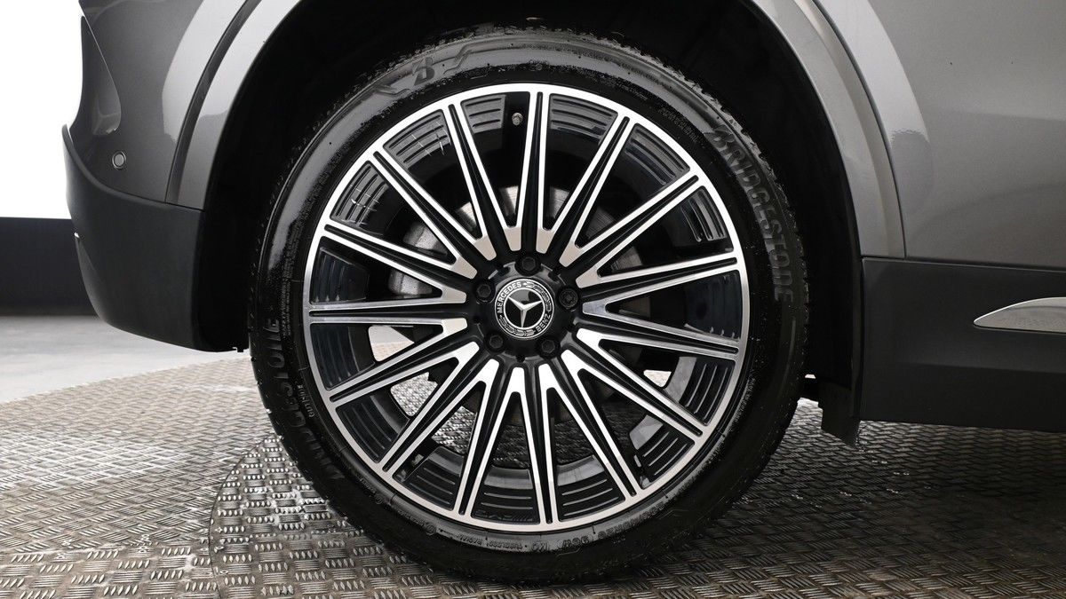 Mercedes-Benz GLA Image 9