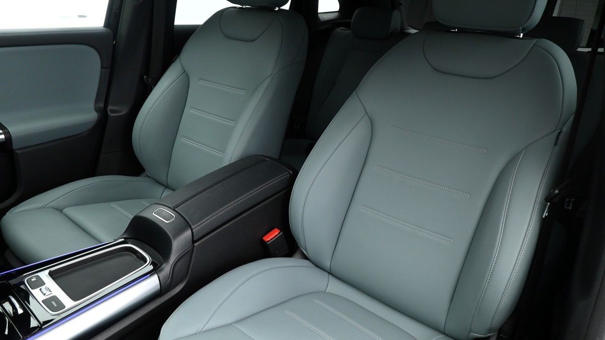Mercedes-Benz GLA Image 4