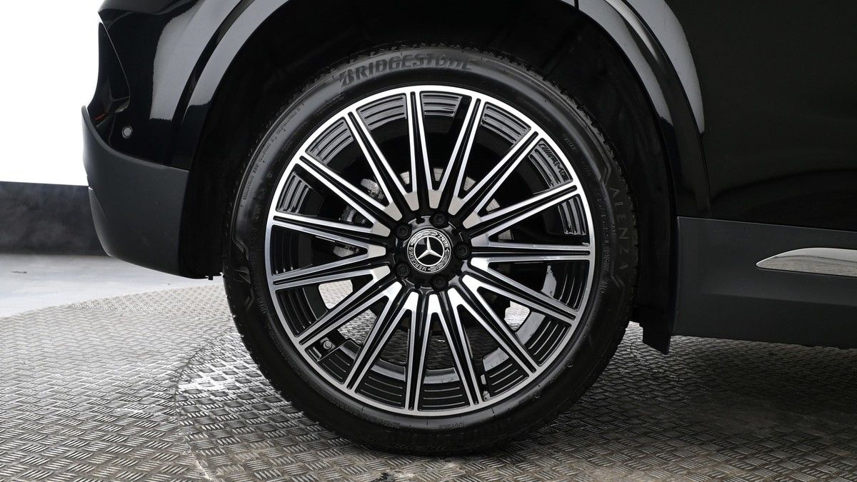 Mercedes-Benz GLA Image 9