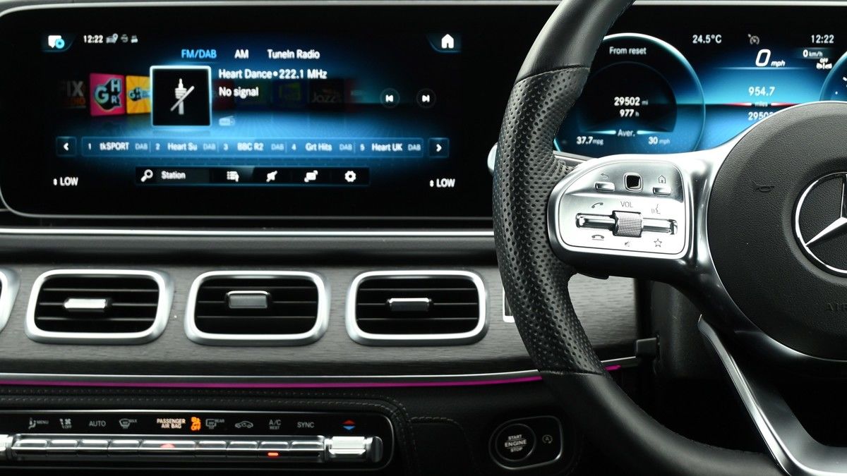 Mercedes-Benz GLE Image 15