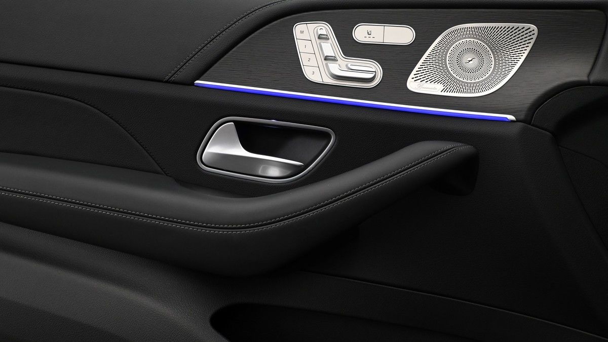 Mercedes-Benz GLE Image 13