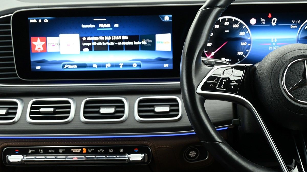 Mercedes-Benz GLE Image 15