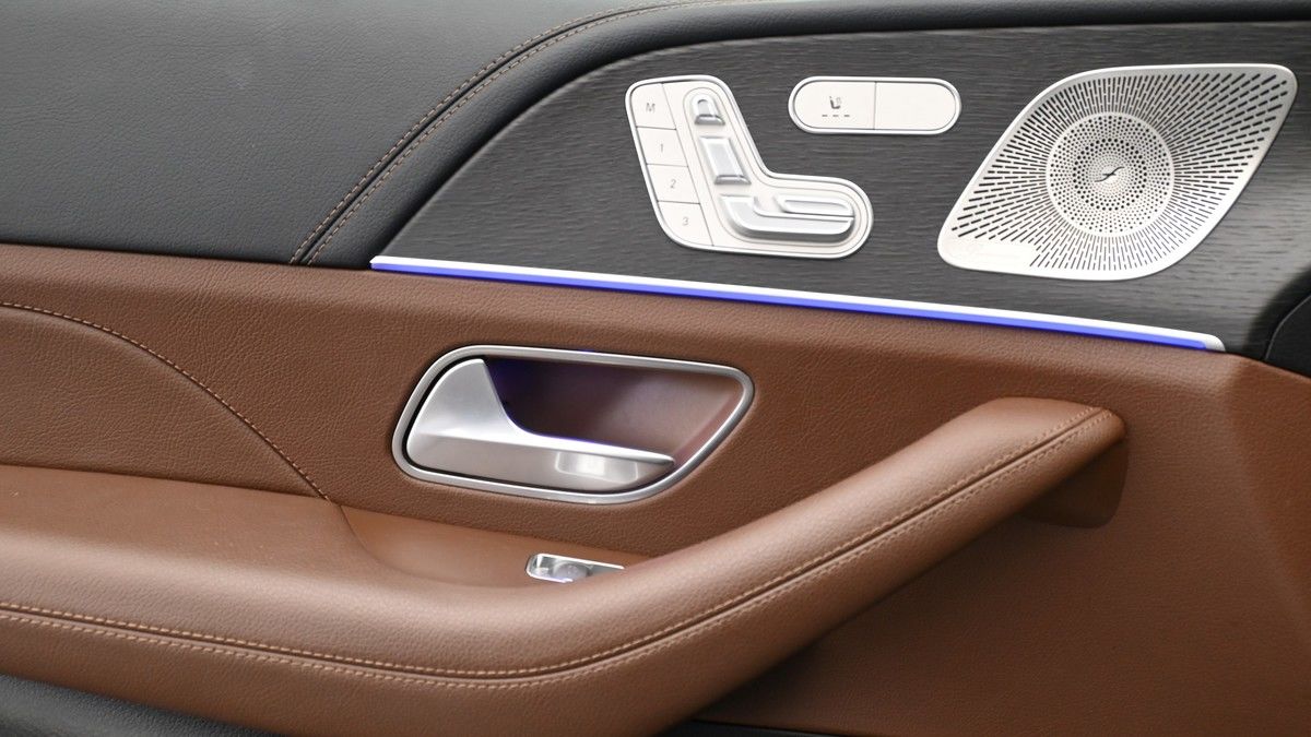 Mercedes-Benz GLE Image 13