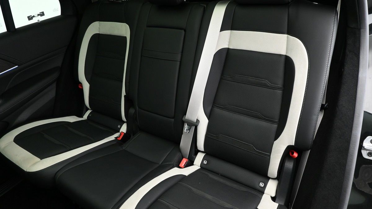 Mercedes-Benz GLE Image 5