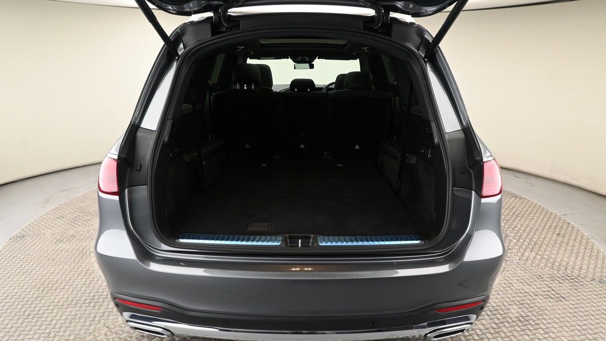 Mercedes-Benz GLS Image 10