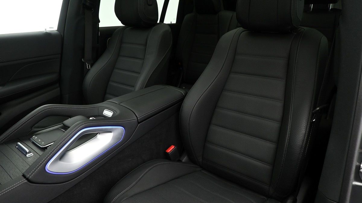 Mercedes-Benz GLS Image 4