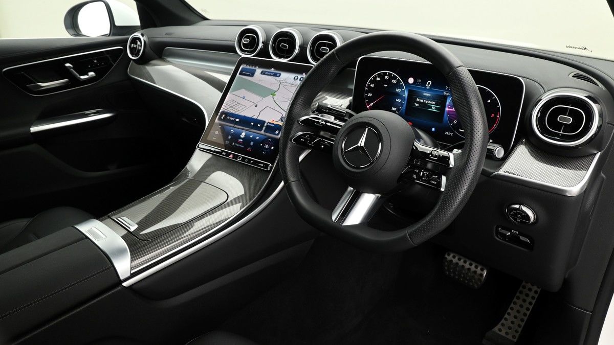 Mercedes-Benz GLC Image 2