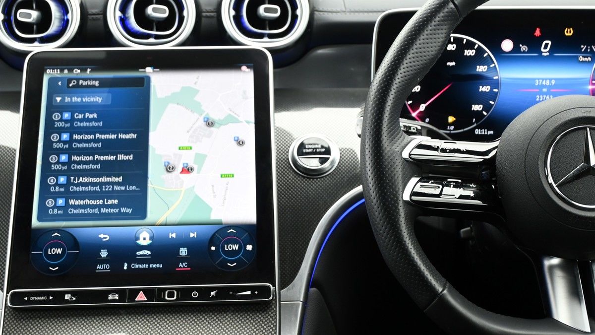 Mercedes-Benz GLC Image 15