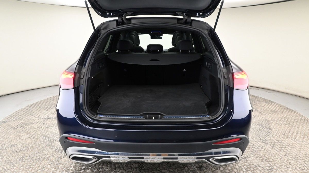 Mercedes-Benz GLC Image 10