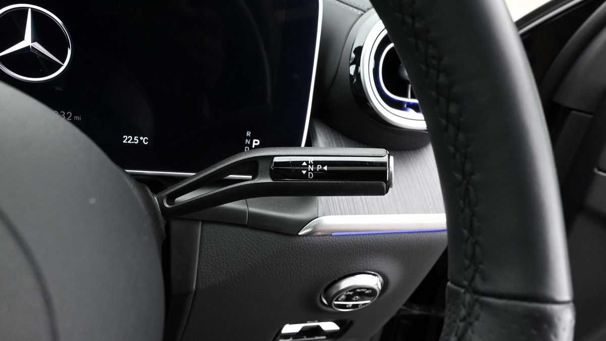 Mercedes-Benz GLC Image 2