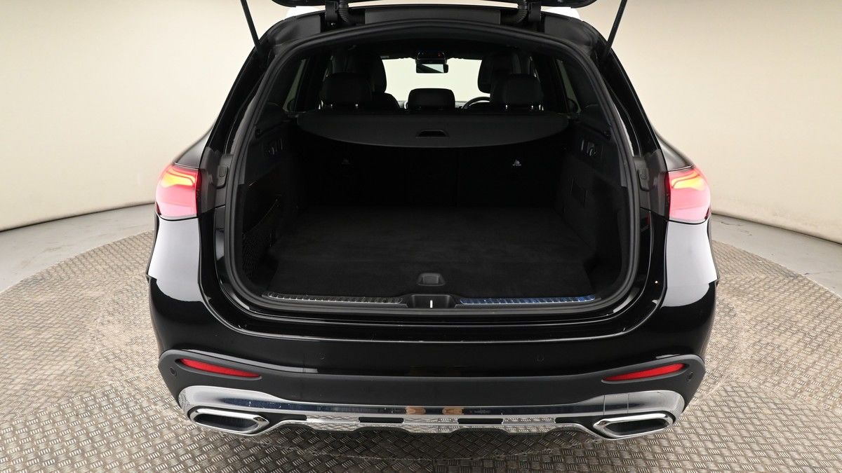 Mercedes-Benz GLC Image 10