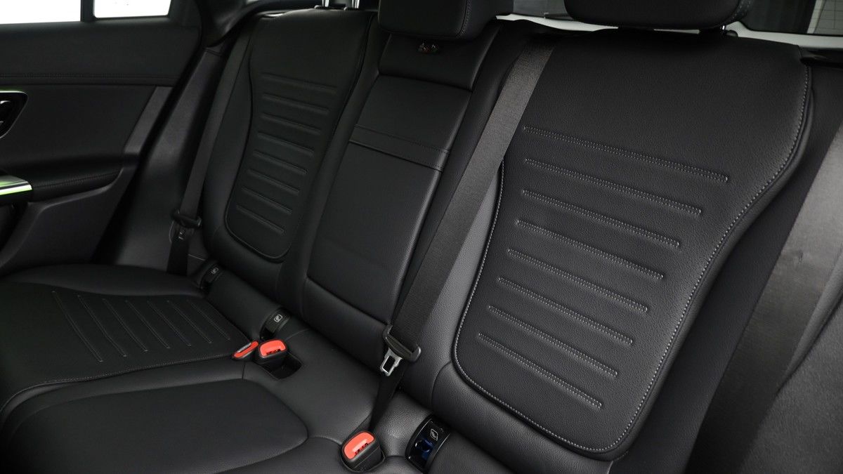 Mercedes-Benz GLC Image 5