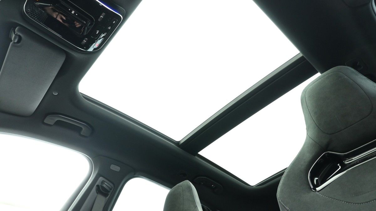Mercedes-Benz GLC Image 2