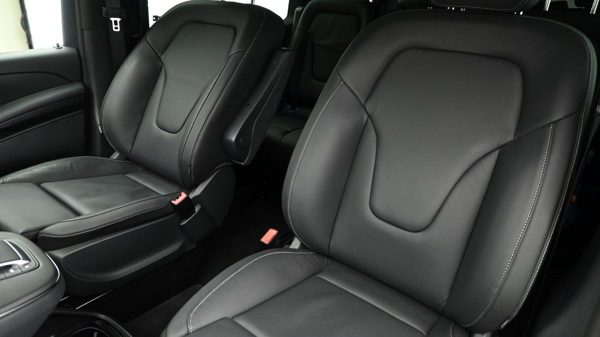 Mercedes-Benz V Class Image 4