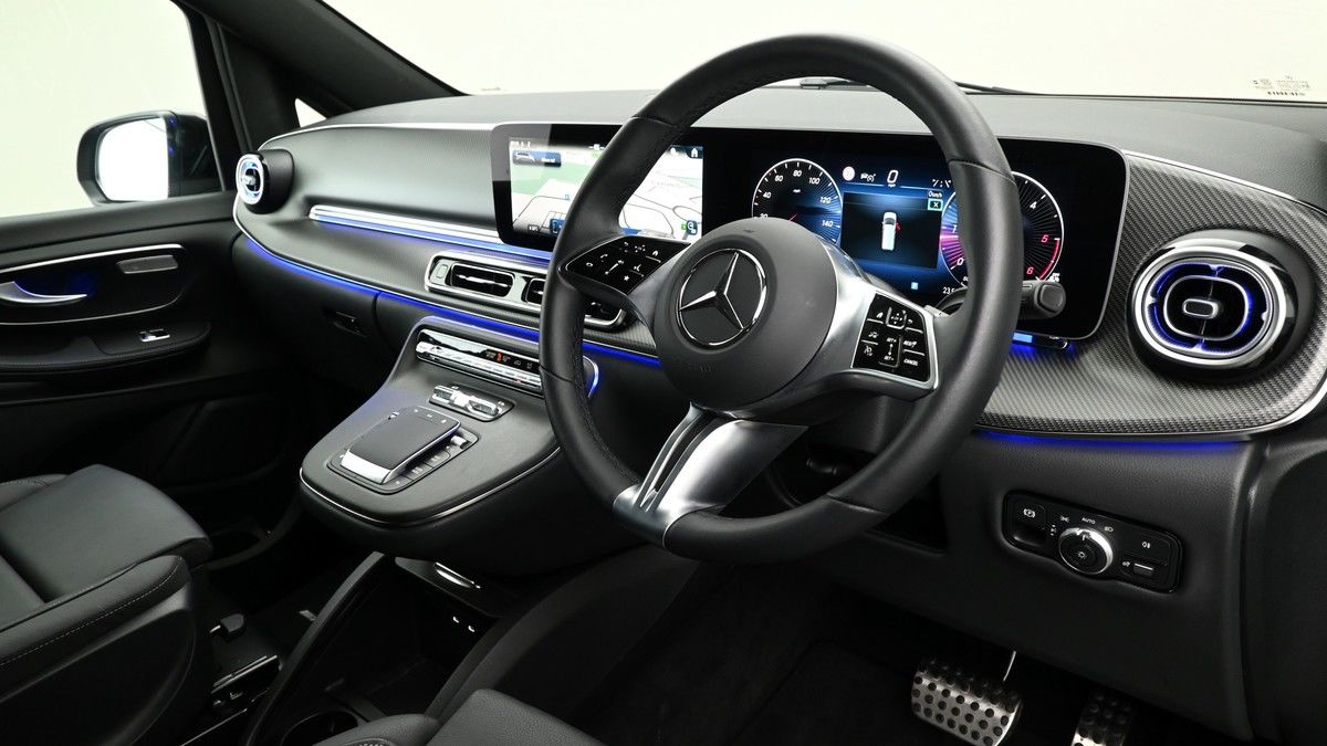 Mercedes-Benz V Class Image 3