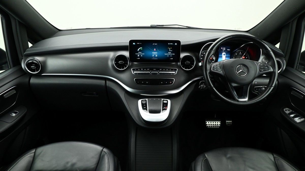 Mercedes-Benz V Class Image 14