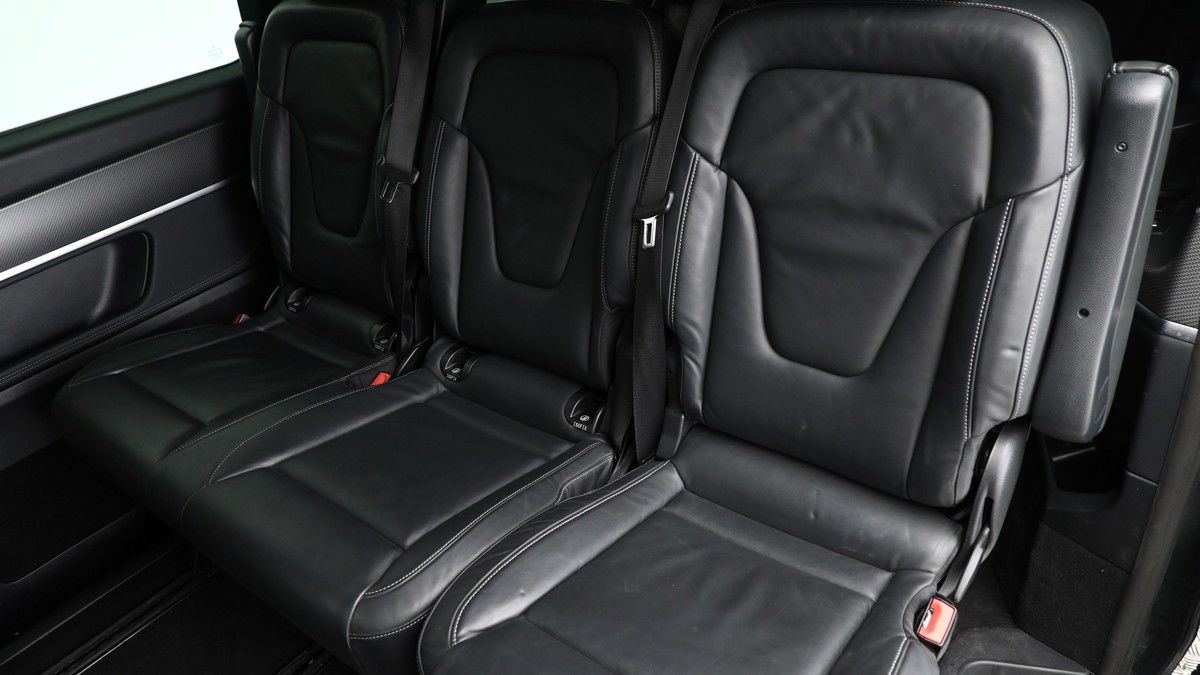 Mercedes-Benz V Class Image 4