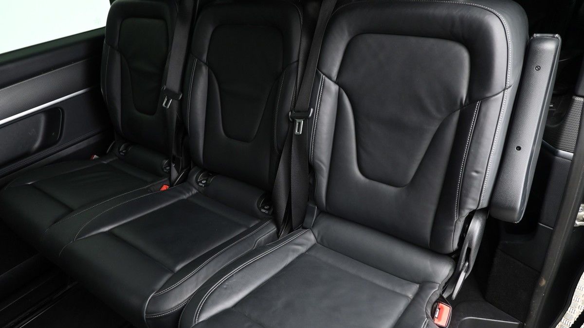 Mercedes-Benz V Class Image 4