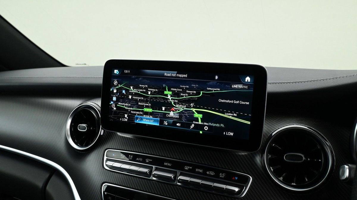 Mercedes-Benz V Class Image 10