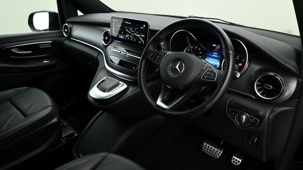 Mercedes-Benz V Class Image 2